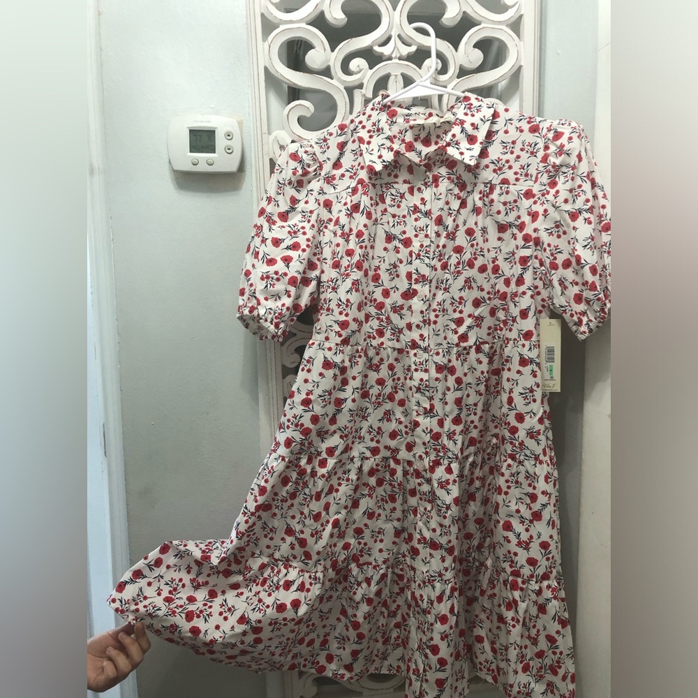 New white dress with red flowers. Size 8